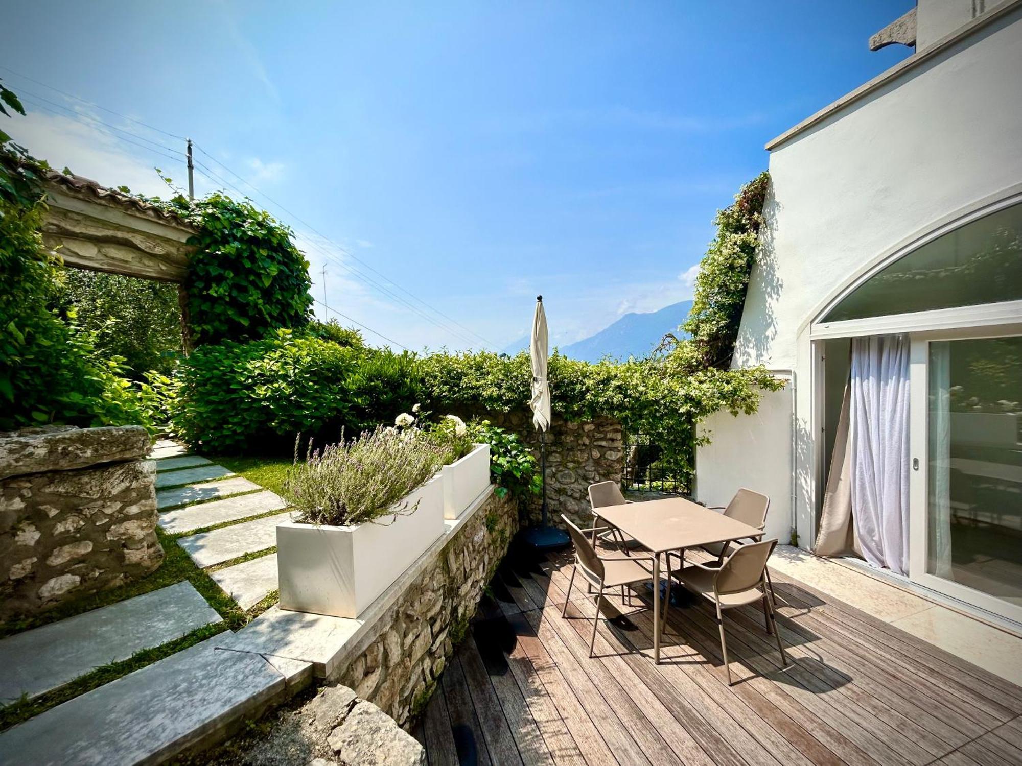 Villa Borgo Borago Brenzone sul Garda Oda fotoğraf